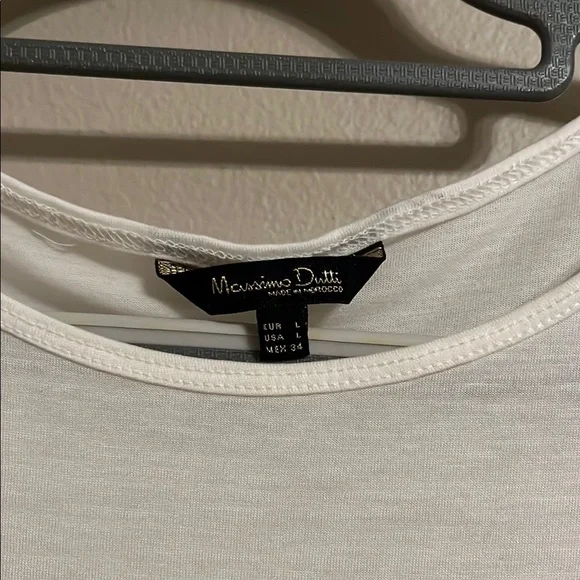 Cute, Soft White Blouse - Picture 3 of 4